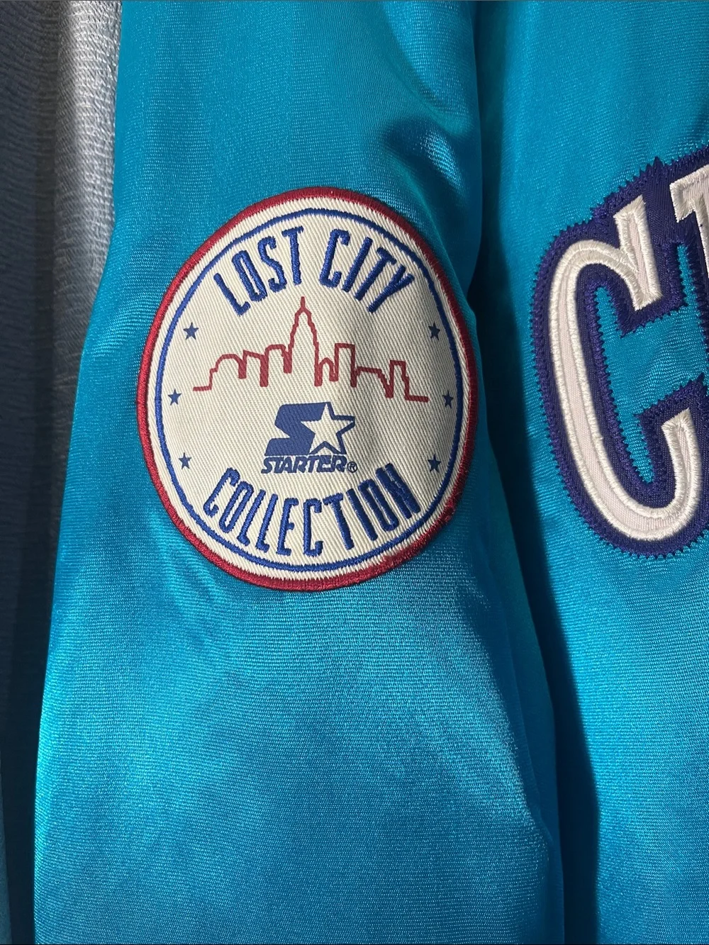 STARTER Vintage Charlotte Hornets Teal Satin Bomber Jacket with Stripe Trim